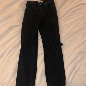 Abercrombie 90s straight ultra high rise jeans. Size 26